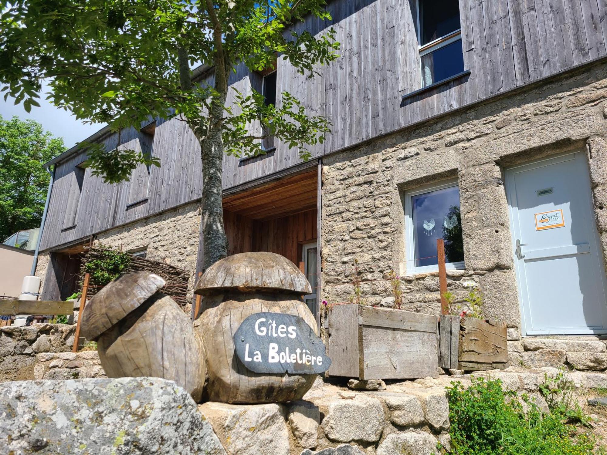 Gites La Boletiere Saint-Étienne-du-Valdonnez Buitenkant foto
