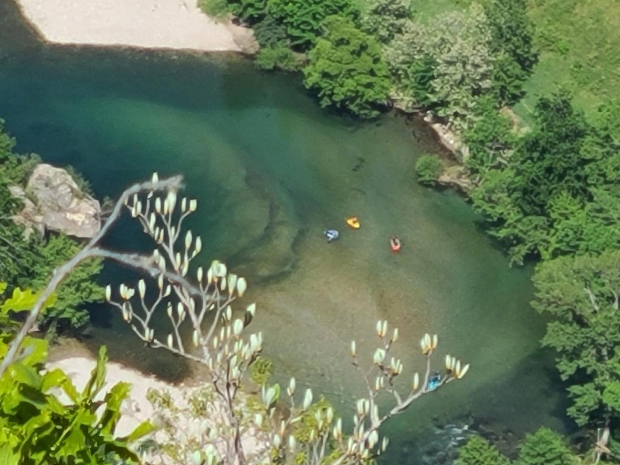 Gites La Boletiere Saint-Étienne-du-Valdonnez Buitenkant foto
